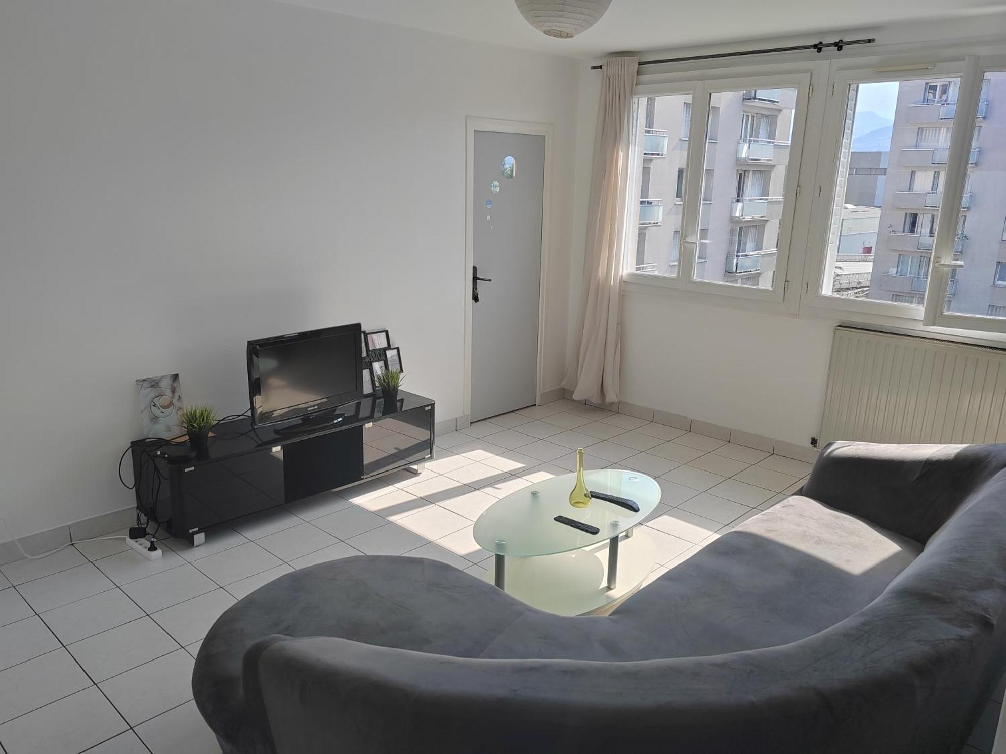 Une Chambre Dans Appartement Partage, Grenoble A 8 Min Du Centre-Ville Buitenkant foto