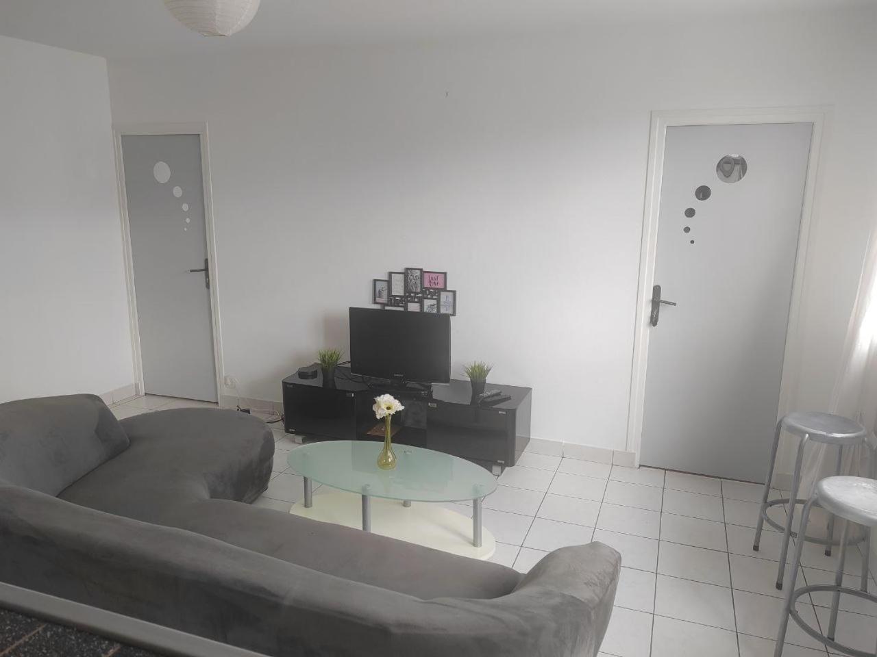 Une Chambre Dans Appartement Partage, Grenoble A 8 Min Du Centre-Ville Buitenkant foto