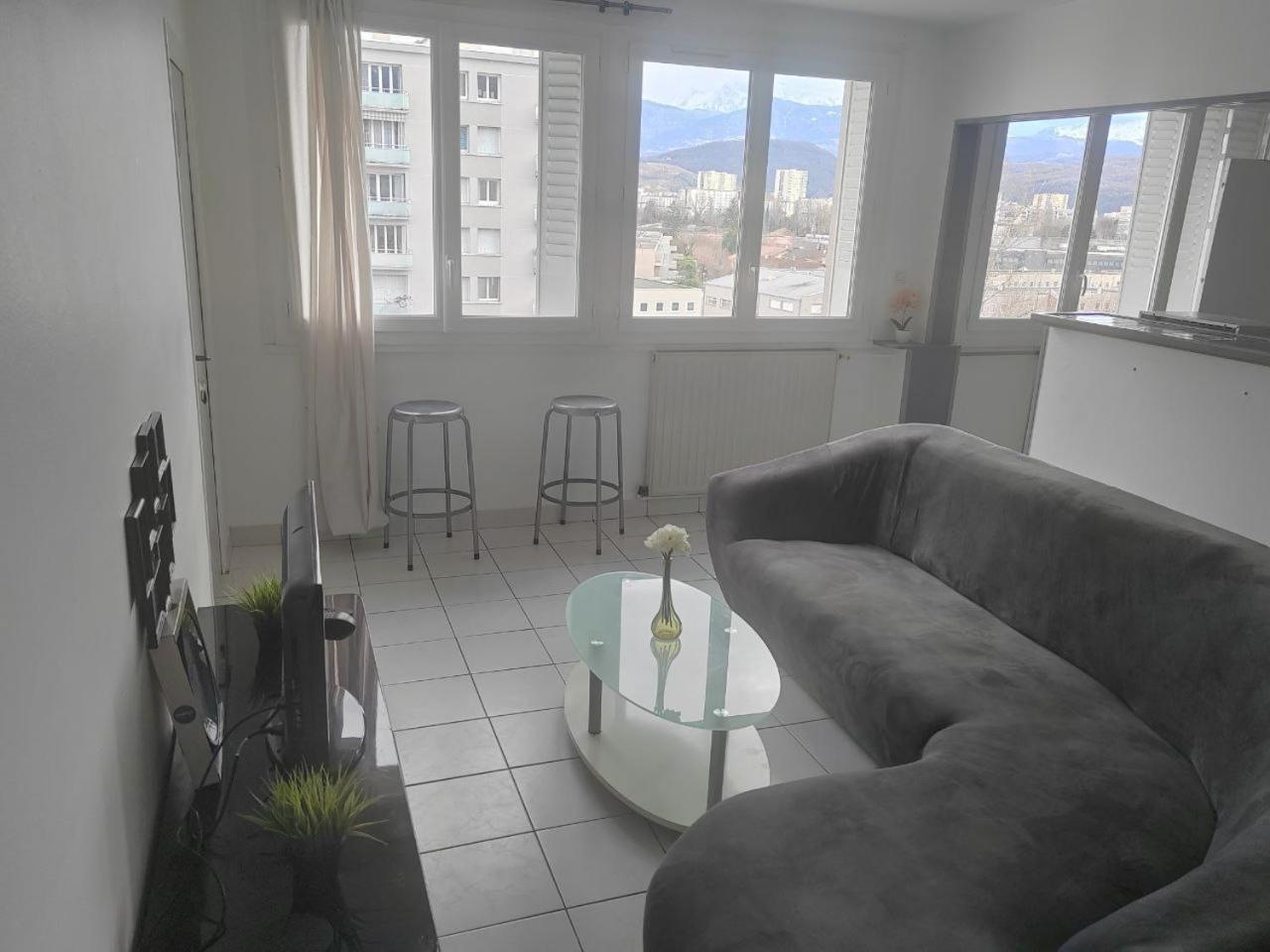 Une Chambre Dans Appartement Partage, Grenoble A 8 Min Du Centre-Ville Buitenkant foto